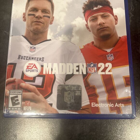 Madden NFL 22 For PlayStation 4 PS4 PS5 Football Very Good 4E - Picture 3 of 9